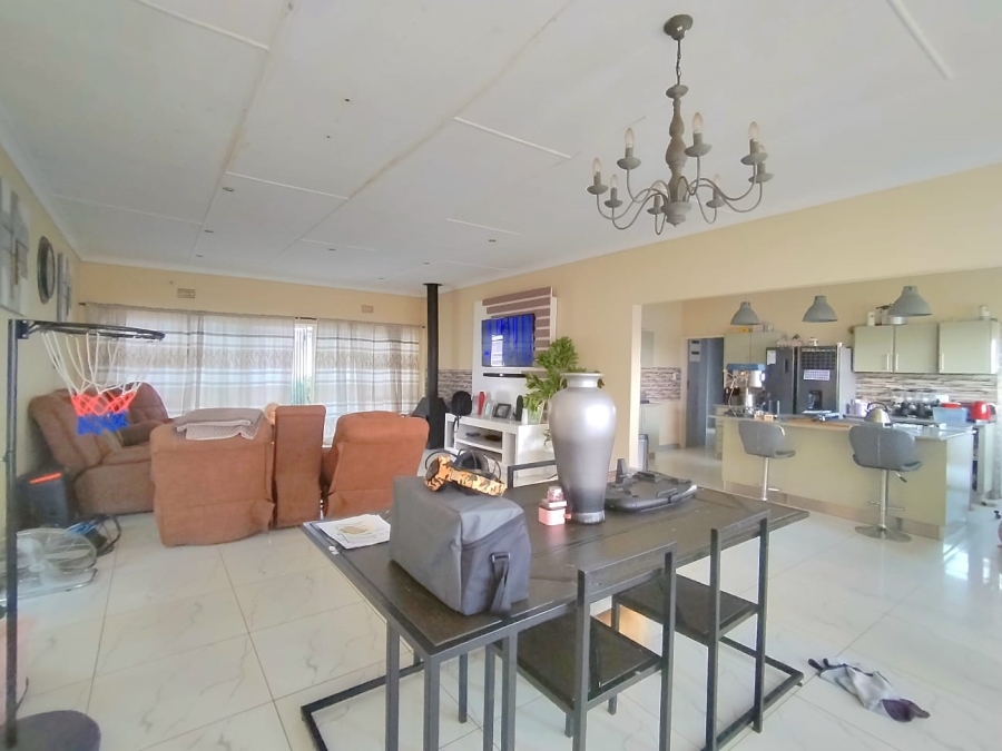 6 Bedroom Property for Sale in Brakpan Central Gauteng