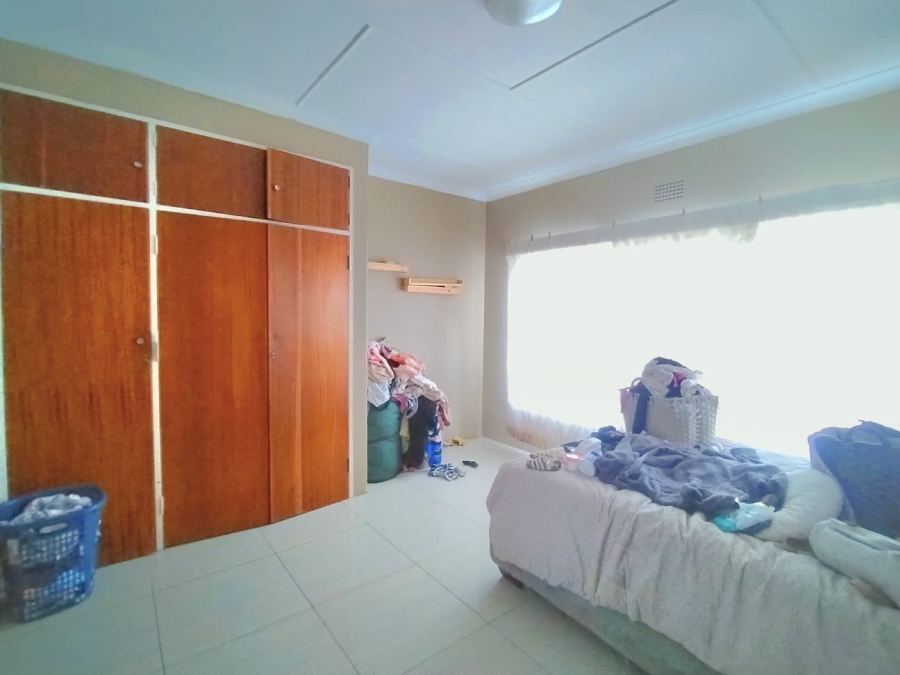 6 Bedroom Property for Sale in Brakpan Central Gauteng