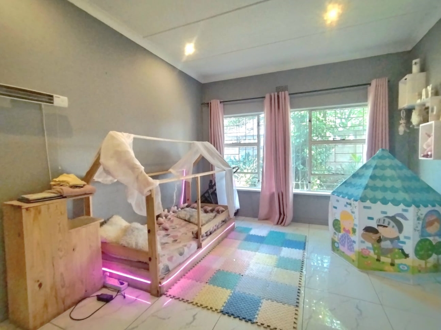 6 Bedroom Property for Sale in Brakpan Central Gauteng