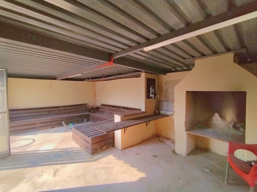 6 Bedroom Property for Sale in Brakpan Central Gauteng