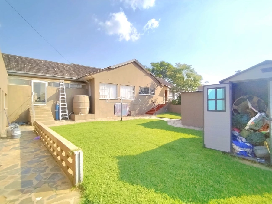 6 Bedroom Property for Sale in Brakpan Central Gauteng