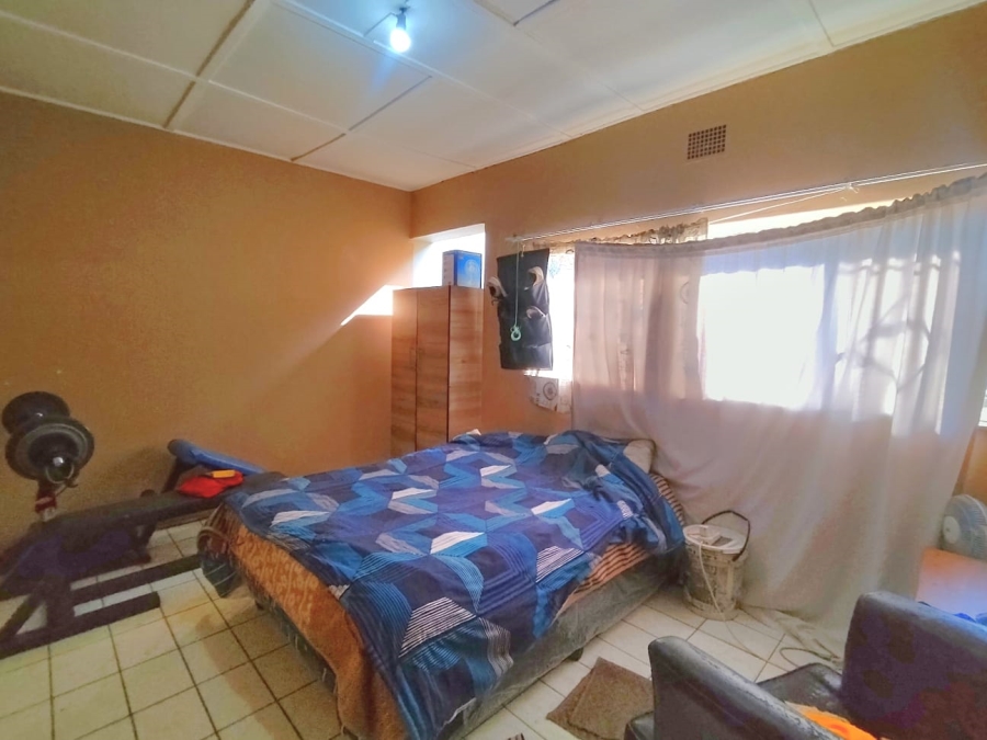 6 Bedroom Property for Sale in Brakpan Central Gauteng