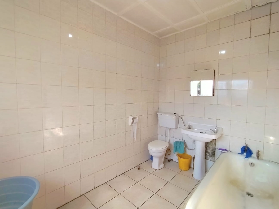 6 Bedroom Property for Sale in Brakpan Central Gauteng