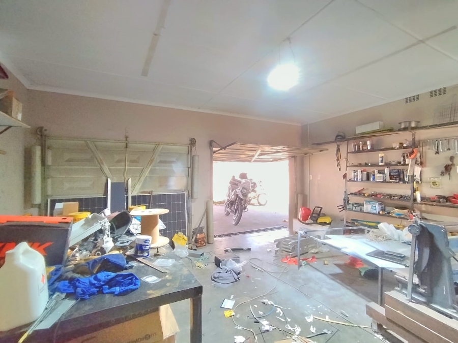 6 Bedroom Property for Sale in Brakpan Central Gauteng