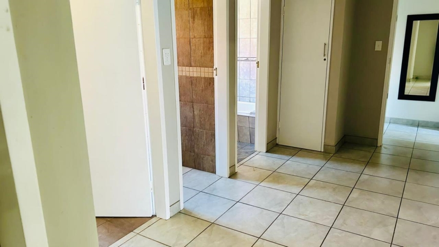 To Let 3 Bedroom Property for Rent in Vanderbijlpark SE 2 Gauteng