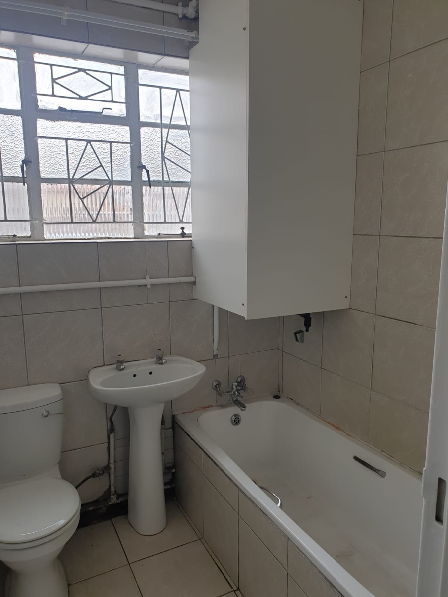 2 Bedroom Property for Sale in Peacehaven Gauteng