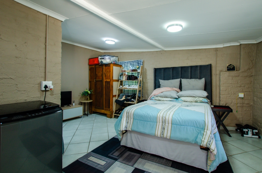 6 Bedroom Property for Sale in Heidelberg Gauteng