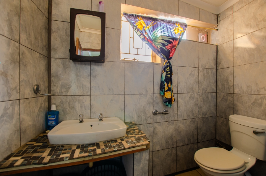 6 Bedroom Property for Sale in Heidelberg Gauteng