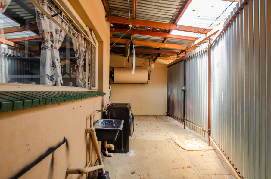 6 Bedroom Property for Sale in Heidelberg Gauteng
