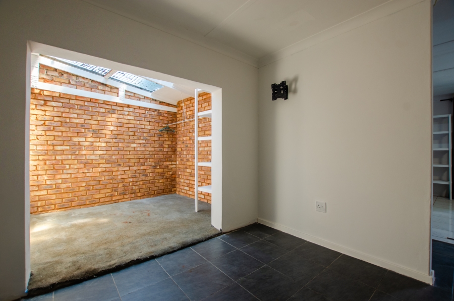 6 Bedroom Property for Sale in Heidelberg Gauteng