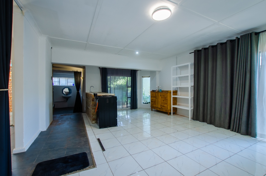 6 Bedroom Property for Sale in Heidelberg Gauteng