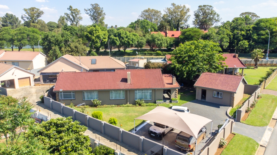 3 Bedroom Property for Sale in Heidelberg Industrial Gauteng