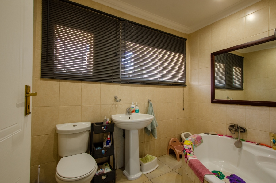 3 Bedroom Property for Sale in Heidelberg Industrial Gauteng