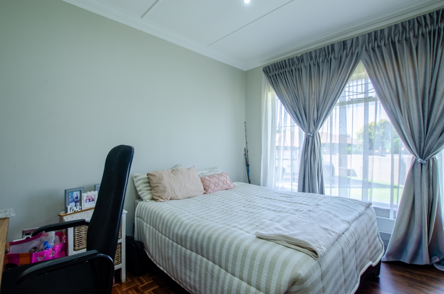 3 Bedroom Property for Sale in Heidelberg Industrial Gauteng