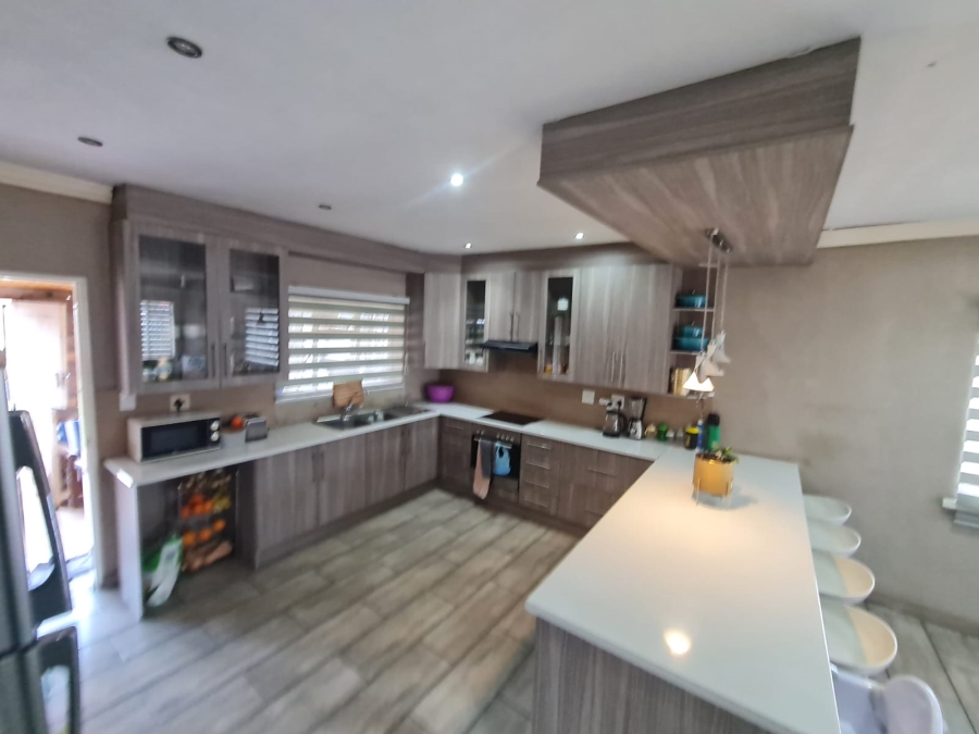 To Let 3 Bedroom Property for Rent in Vanderbijlpark CW 5 Gauteng