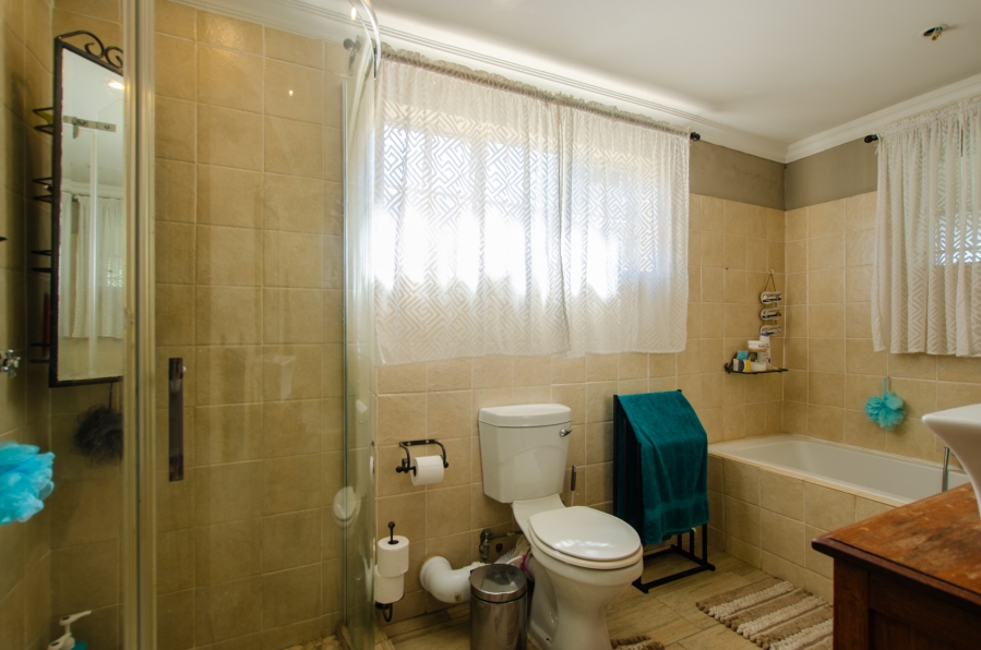 3 Bedroom Property for Sale in Monument Park Gauteng