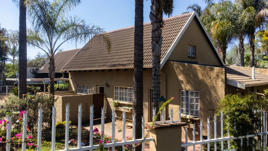 3 Bedroom Property for Sale in Monument Park Gauteng
