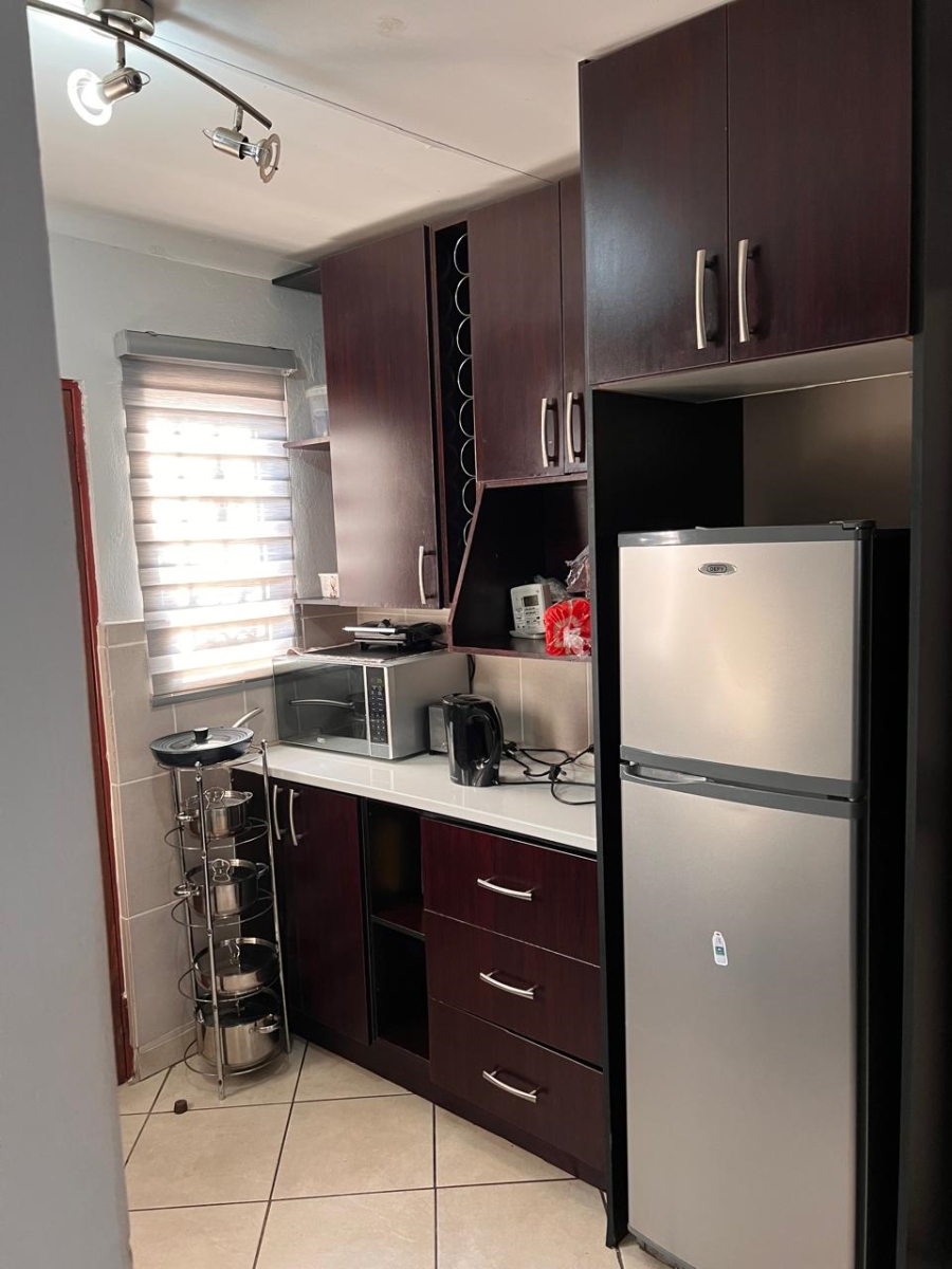 To Let 2 Bedroom Property for Rent in Allandale Gauteng