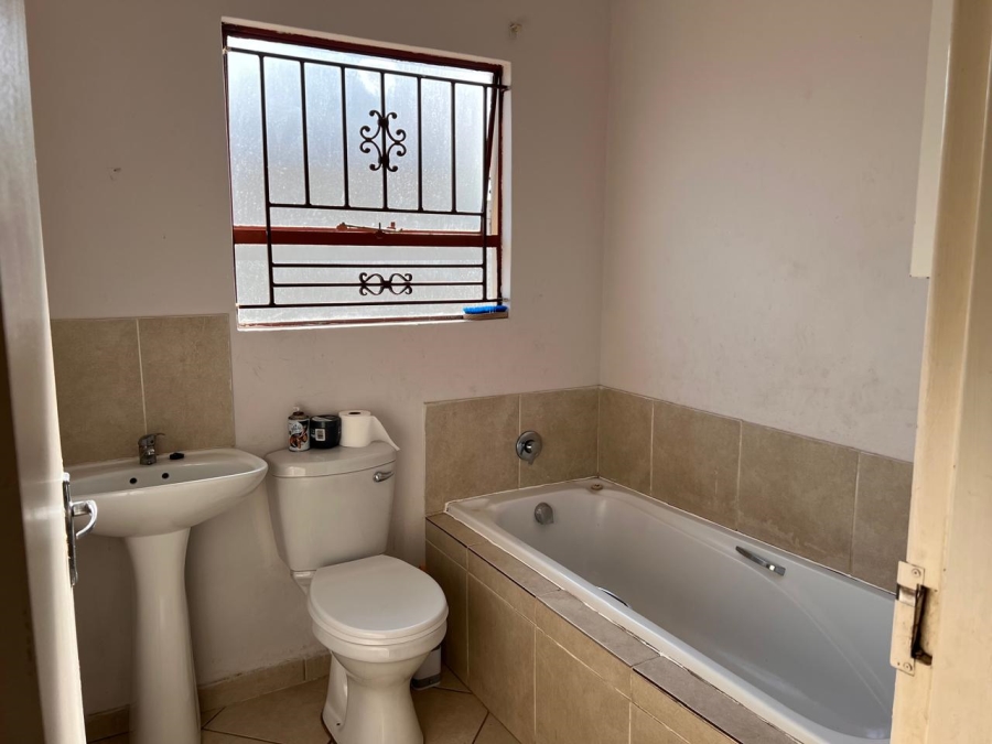 To Let 2 Bedroom Property for Rent in Allandale Gauteng