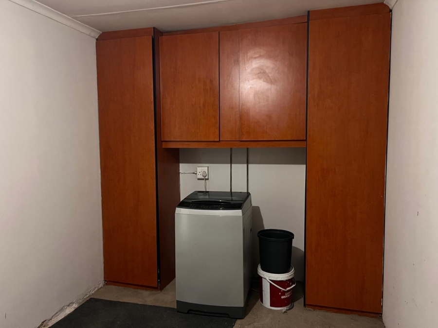 To Let 2 Bedroom Property for Rent in Allandale Gauteng