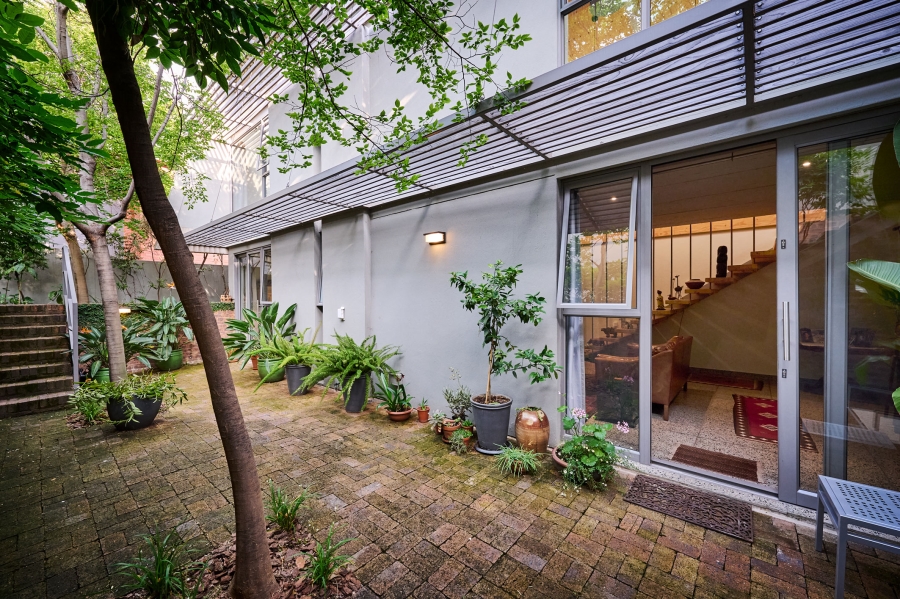 3 Bedroom Property for Sale in Waterfall Country Village Gauteng