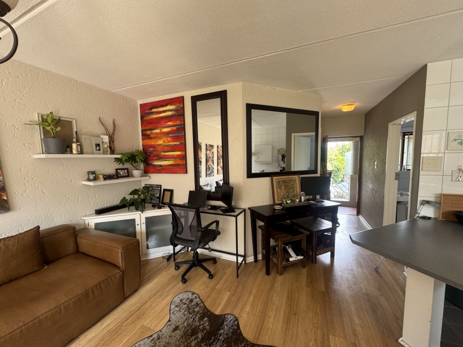 To Let 1 Bedroom Property for Rent in Eltonhill Gauteng