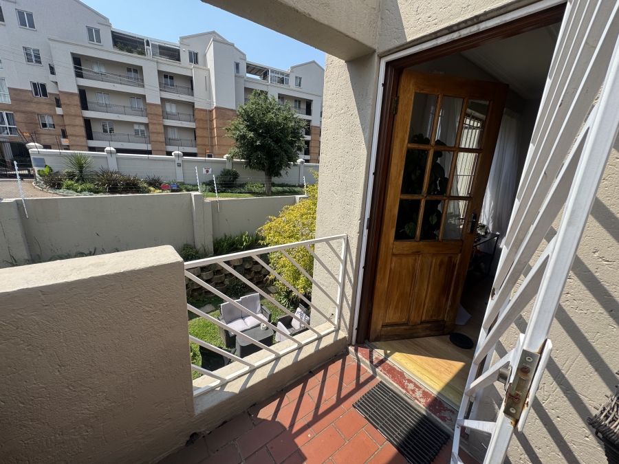 To Let 1 Bedroom Property for Rent in Eltonhill Gauteng