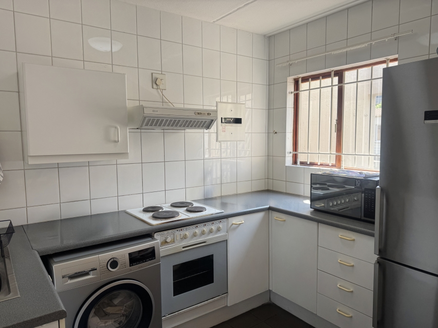 To Let 1 Bedroom Property for Rent in Eltonhill Gauteng