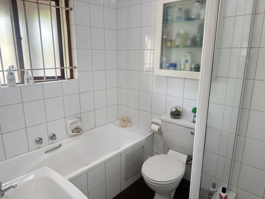 To Let 1 Bedroom Property for Rent in Eltonhill Gauteng