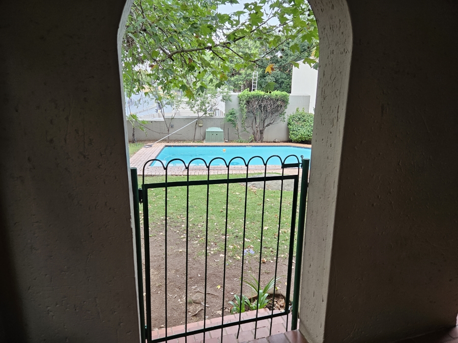 To Let 1 Bedroom Property for Rent in Eltonhill Gauteng