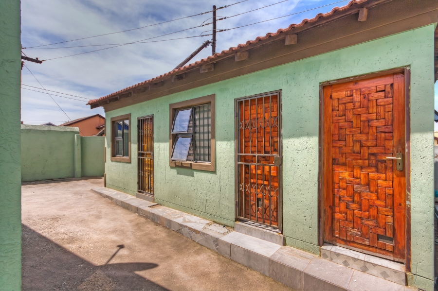2 Bedroom Property for Sale in Bram Fischerville Gauteng
