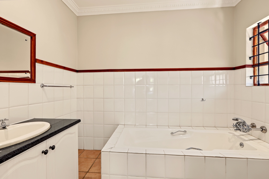 3 Bedroom Property for Sale in Bryanston Gauteng