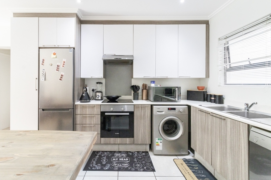 2 Bedroom Property for Sale in Beverley Gauteng
