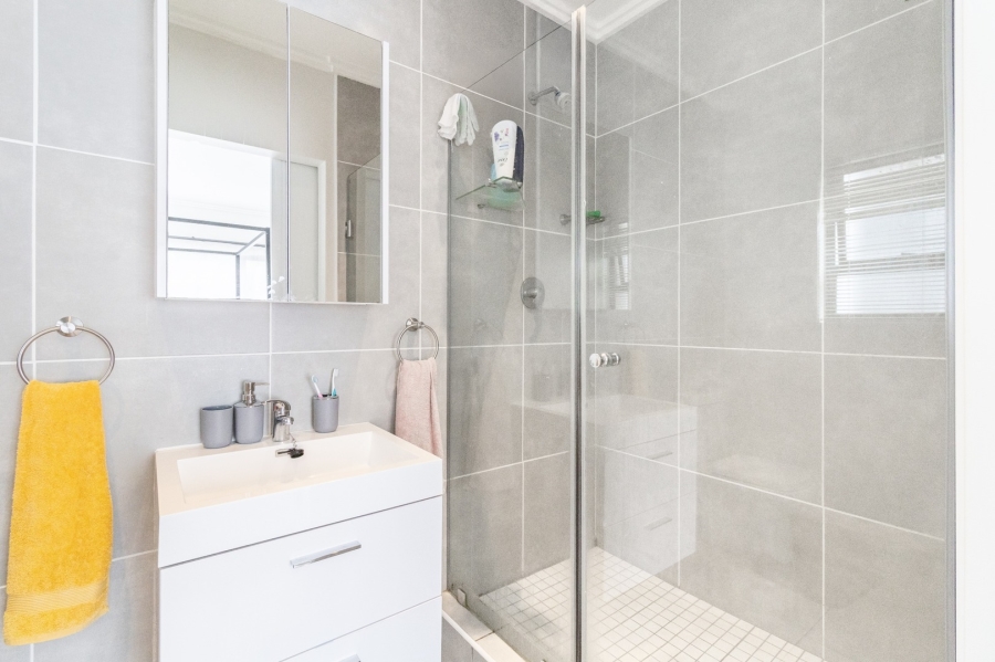 2 Bedroom Property for Sale in Beverley Gauteng