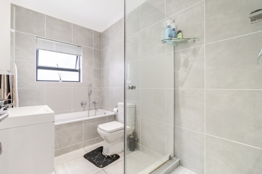 2 Bedroom Property for Sale in Beverley Gauteng