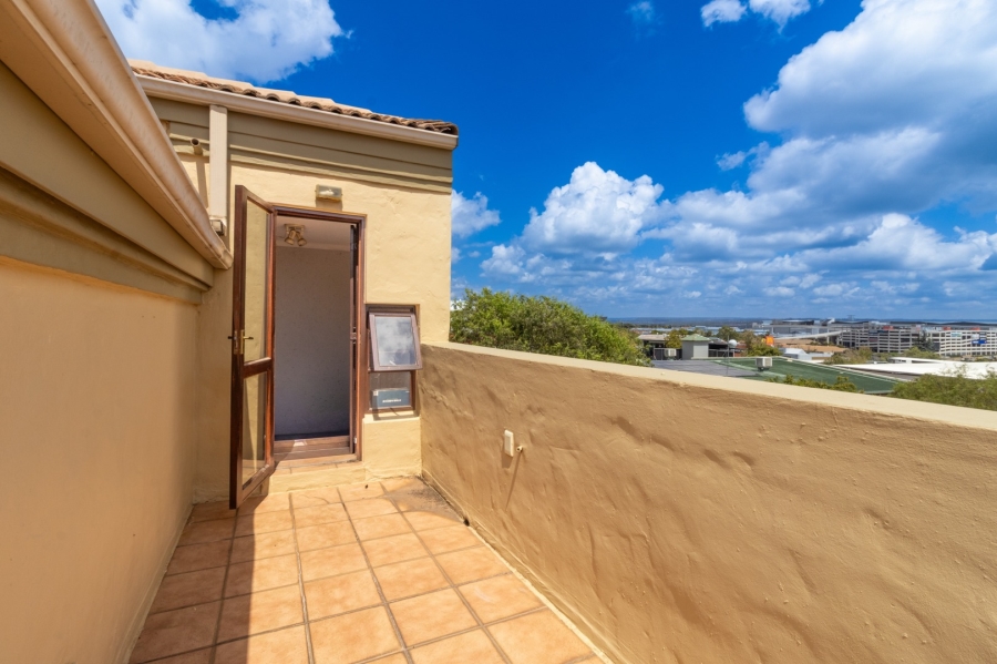 1 Bedroom Property for Sale in Lonehill Gauteng