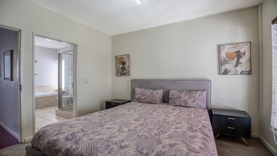 2 Bedroom Property for Sale in Broadacres Gauteng