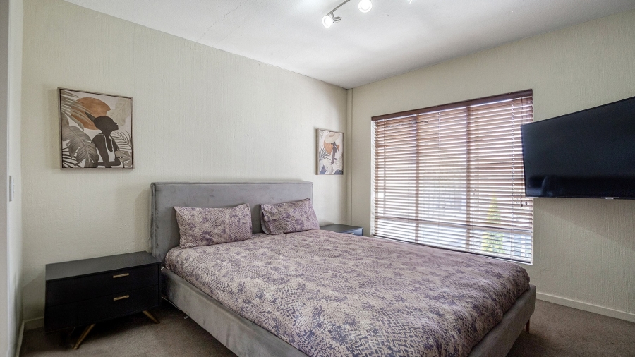 2 Bedroom Property for Sale in Broadacres Gauteng