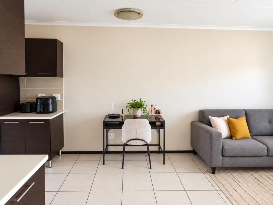 2 Bedroom Property for Sale in Noordwyk Gauteng