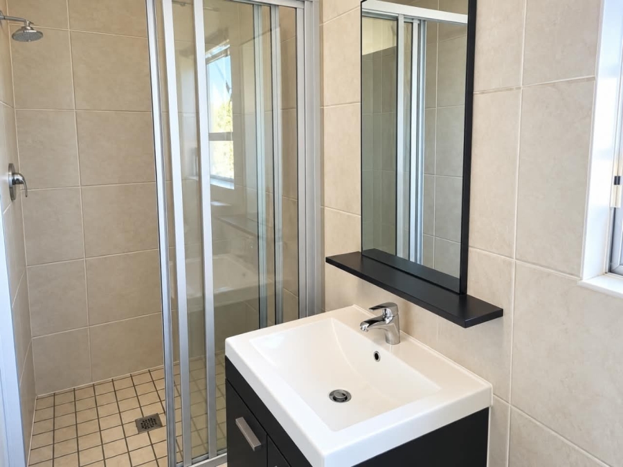 2 Bedroom Property for Sale in Noordwyk Gauteng
