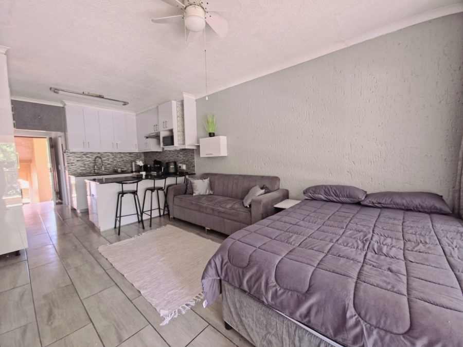 To Let 0 Bedroom Property for Rent in Lonehill Gauteng