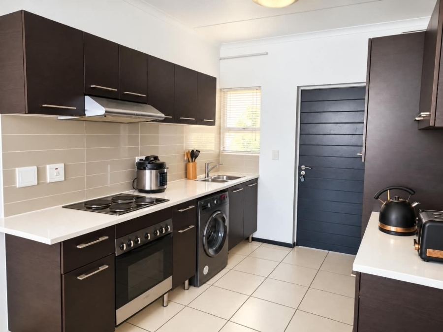 2 Bedroom Property for Sale in Noordwyk Gauteng