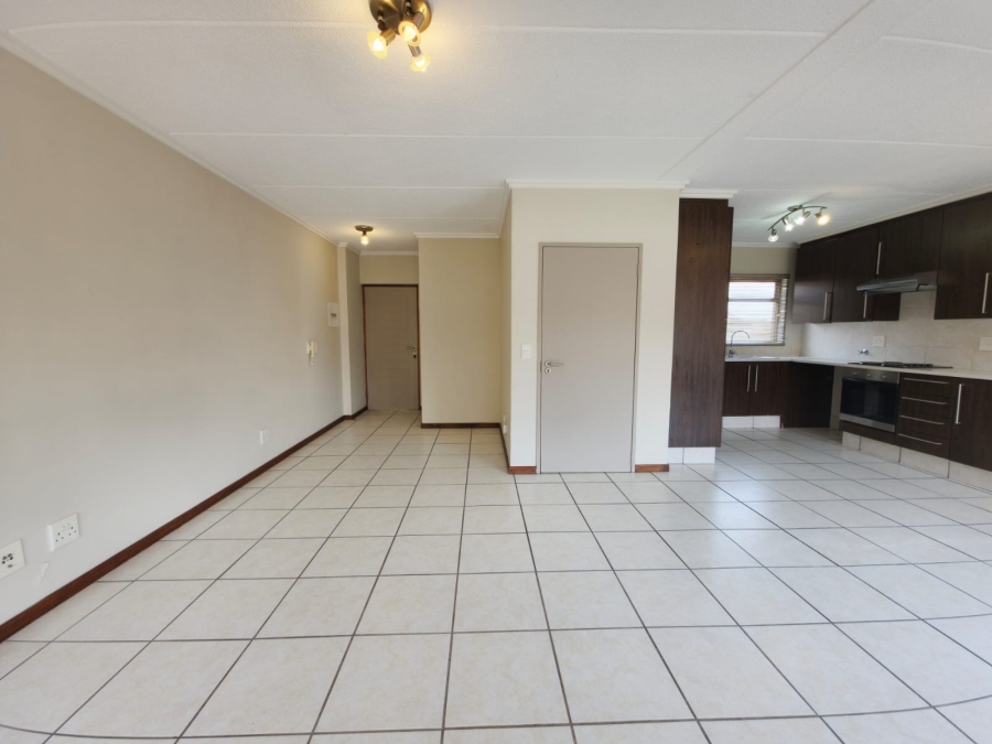 To Let 2 Bedroom Property for Rent in Lonehill Gauteng