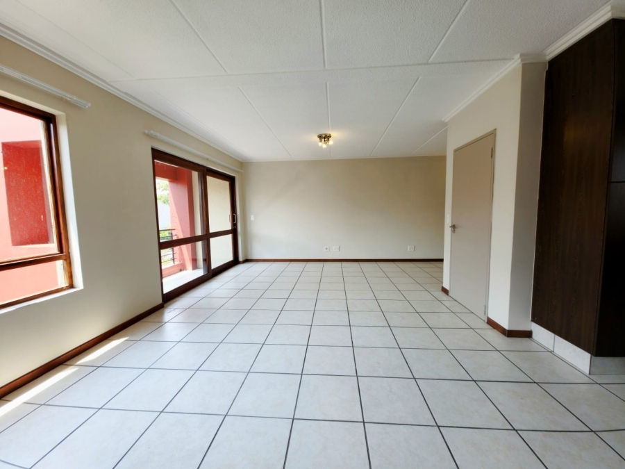 To Let 2 Bedroom Property for Rent in Lonehill Gauteng