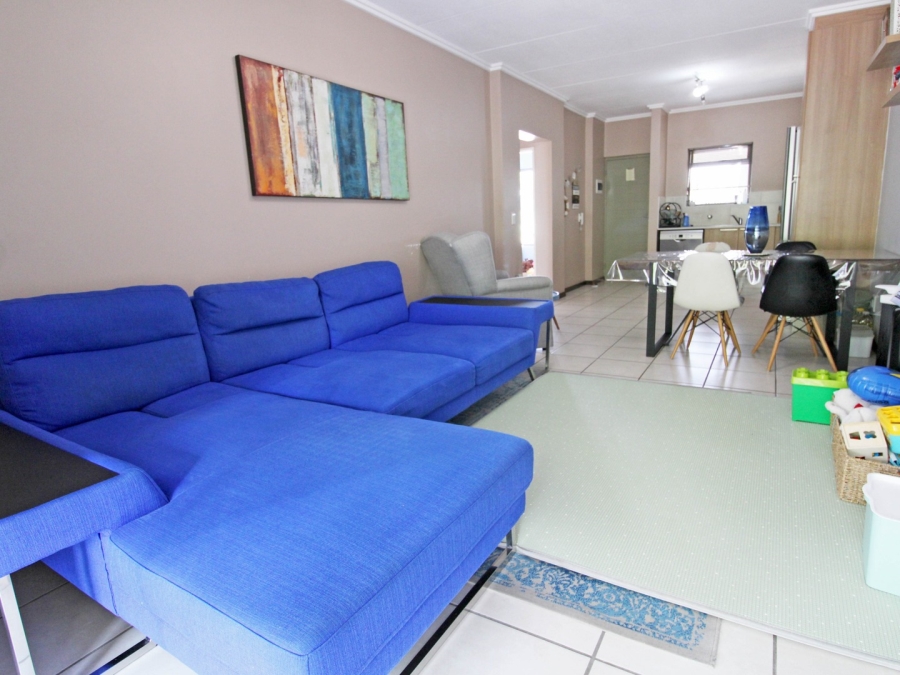 To Let 2 Bedroom Property for Rent in Bryanston Gauteng