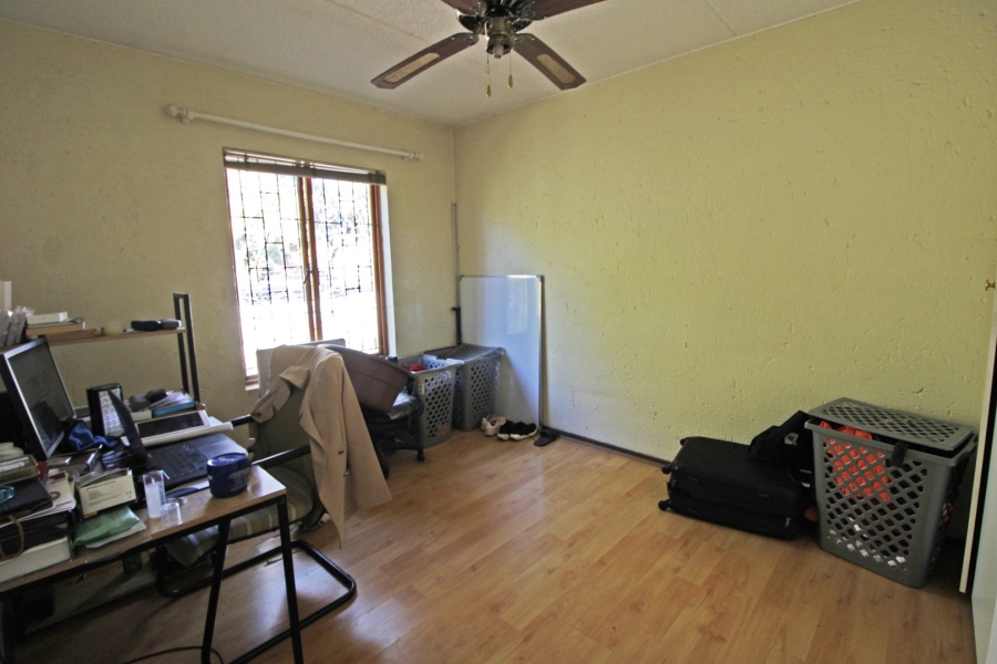 2 Bedroom Property for Sale in Bryanston Gauteng