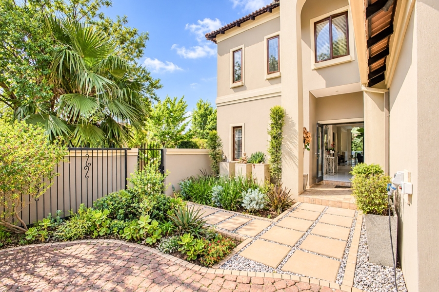 4 Bedroom Property for Sale in Broadacres Gauteng