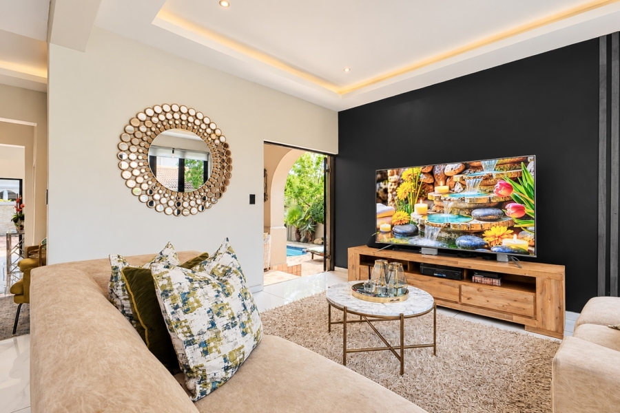 4 Bedroom Property for Sale in Broadacres Gauteng