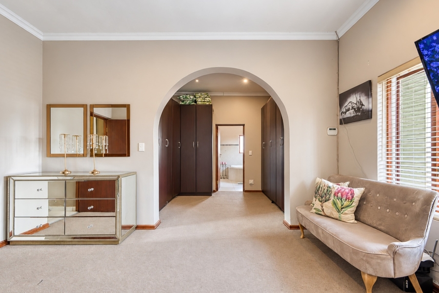 4 Bedroom Property for Sale in Broadacres Gauteng