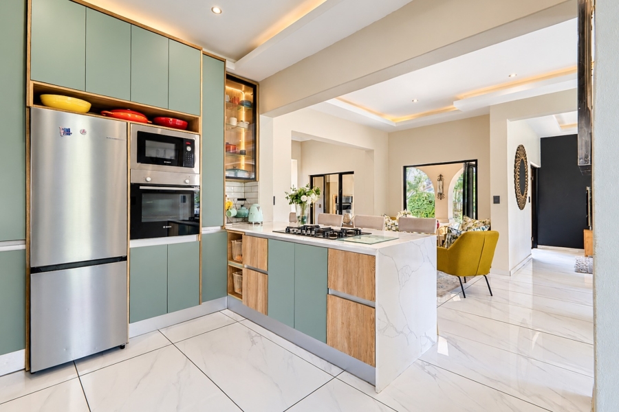 4 Bedroom Property for Sale in Broadacres Gauteng